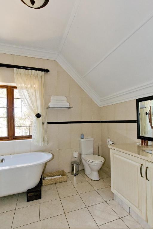 Eagle Wind Manor Hotel Hillcrest Bagian luar foto
