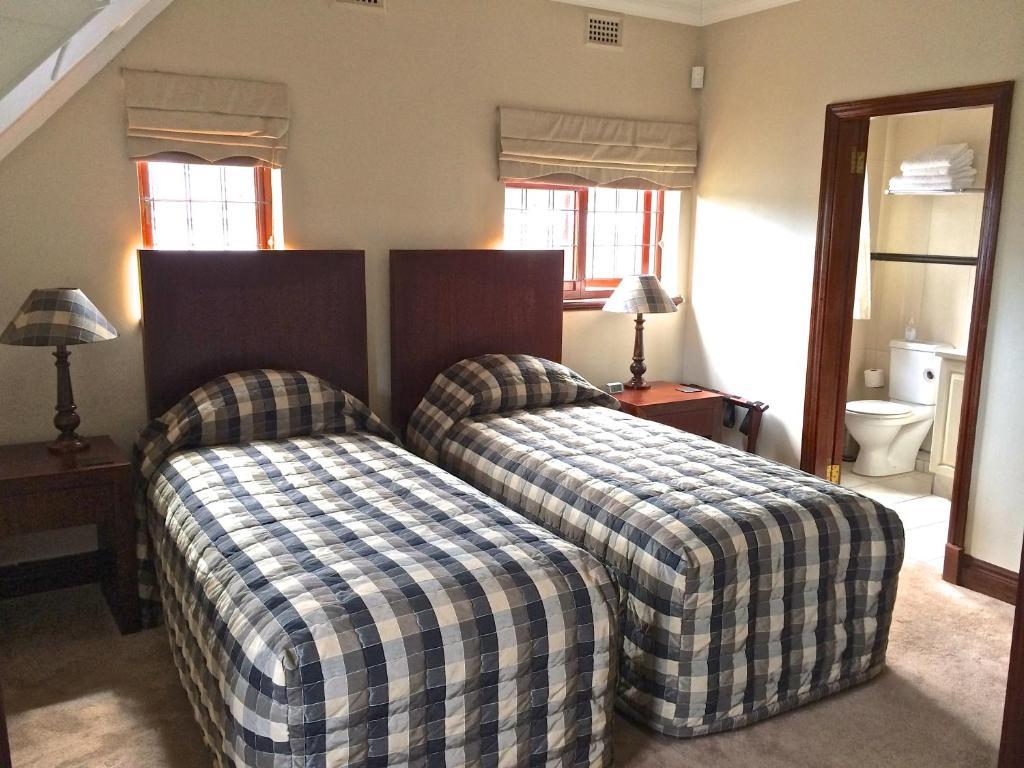 Eagle Wind Manor Hotel Hillcrest Bagian luar foto